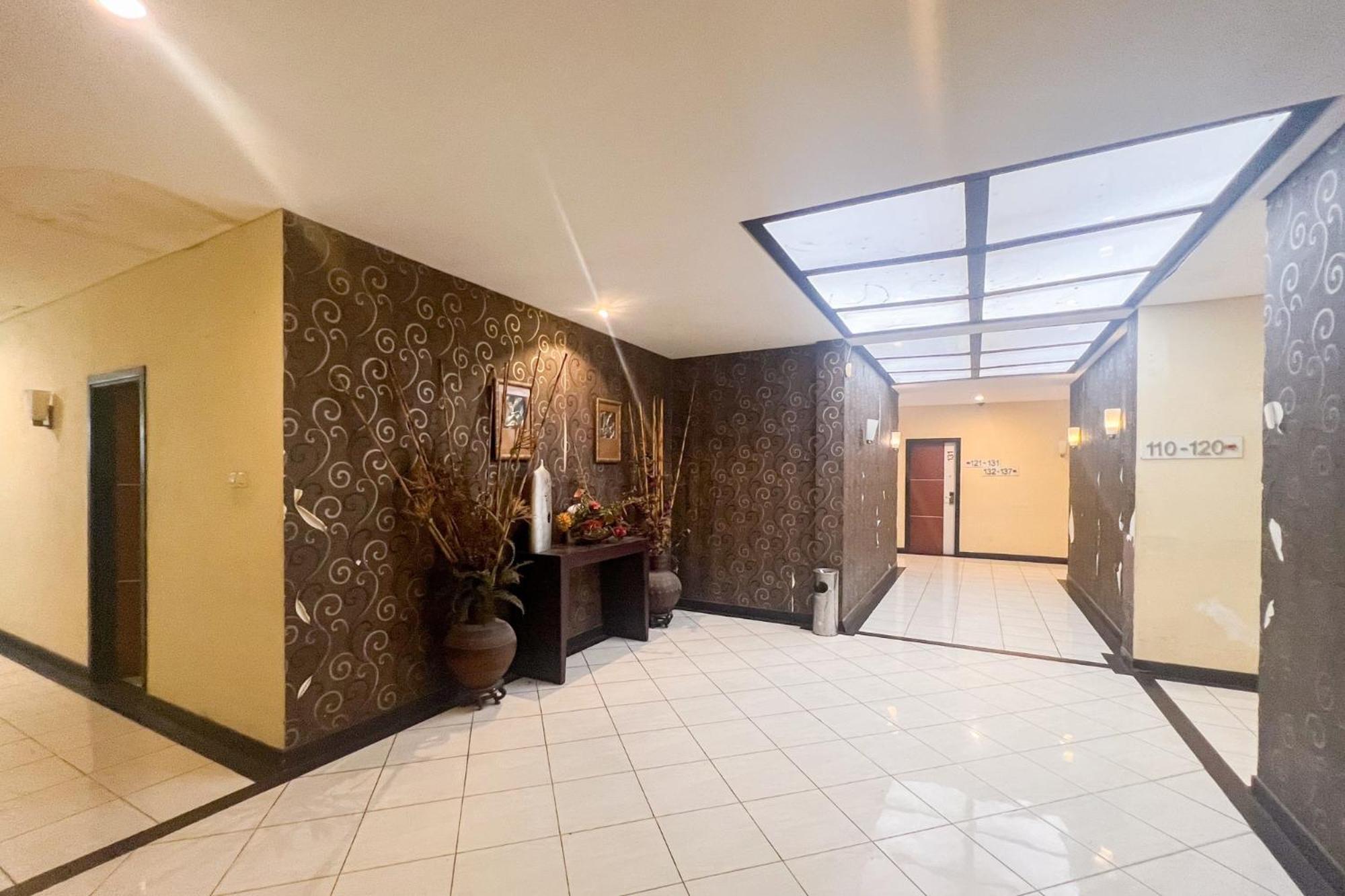 Urbanview Trisula Hotel มากาซาร์ ภายนอก รูปภาพ